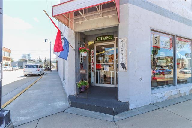More Photos Of 401-405 S Central Ave, Marshfield Storefront For Sale