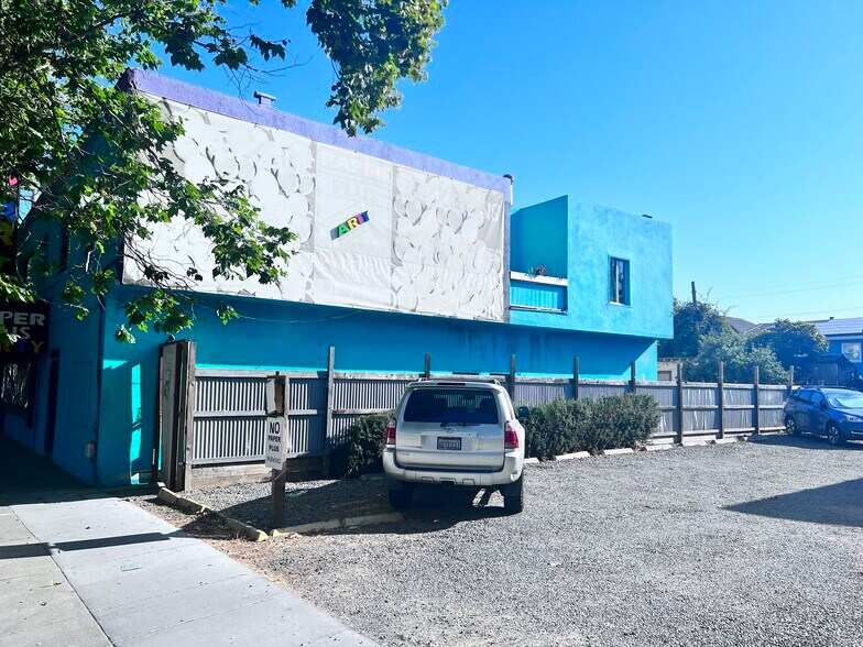 More Photos Of 1629 San Pablo Ave, Berkeley Freestanding For Lease
