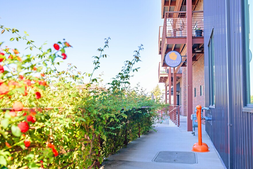 More Photos Of 5191 Sutter Park Way, Sacramento Apartments For Lease