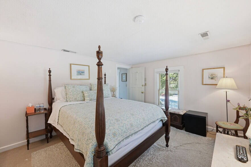 More Photos Of 508 Church St, Oriental Hospitality For Sale