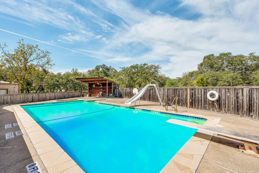 More Photos Of 375 King Rea, Georgetown Lodge Meeting Hall For Sale