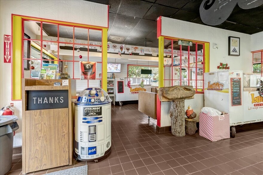 More Photos Of 306 Wait Ave, Wake Forest Fast Food For Sale