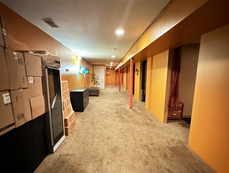 More Photos Of 3347 N Clark St, Chicago Storefront Retail Residential For Sale