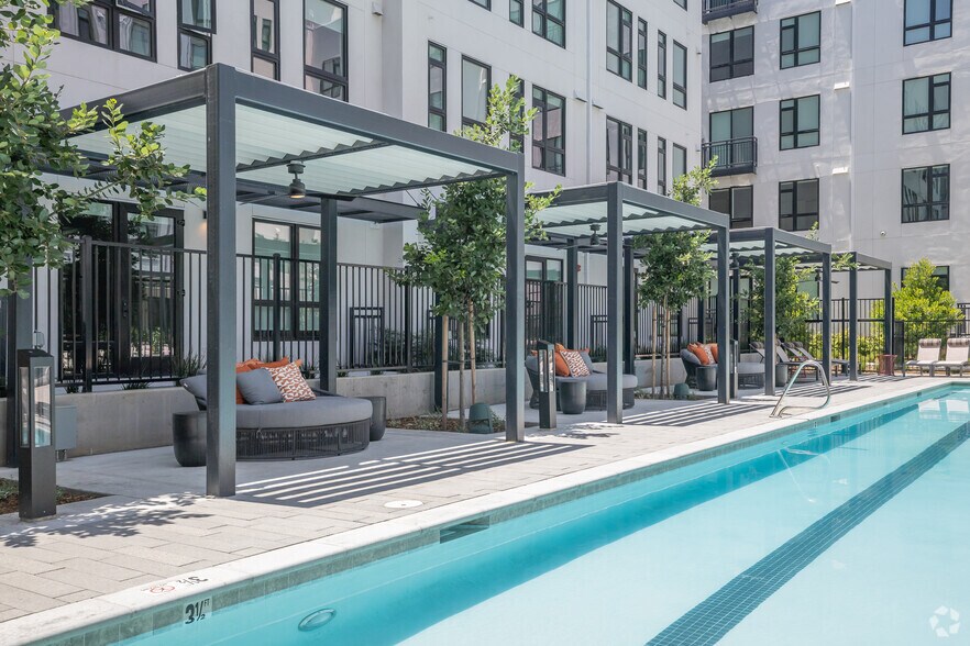 More Photos Of 251 6th St, Sacramento Apartments For Lease