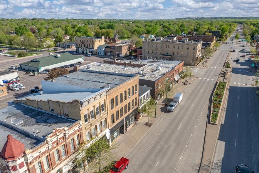 More Photos Of 216-218 S Minnesota Ave, Saint Peter Apartments For Sale