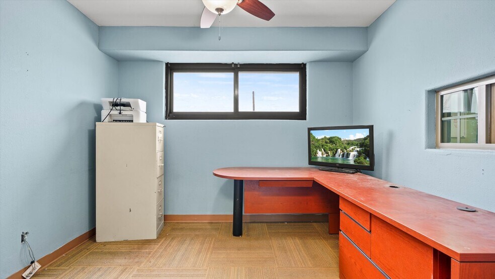 More Photos Of 1900 US 69, Excelsior Springs Warehouse For Sale