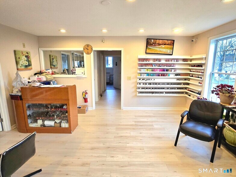 More Photos Of 442 Enfield St, Enfield Freestanding For Sale