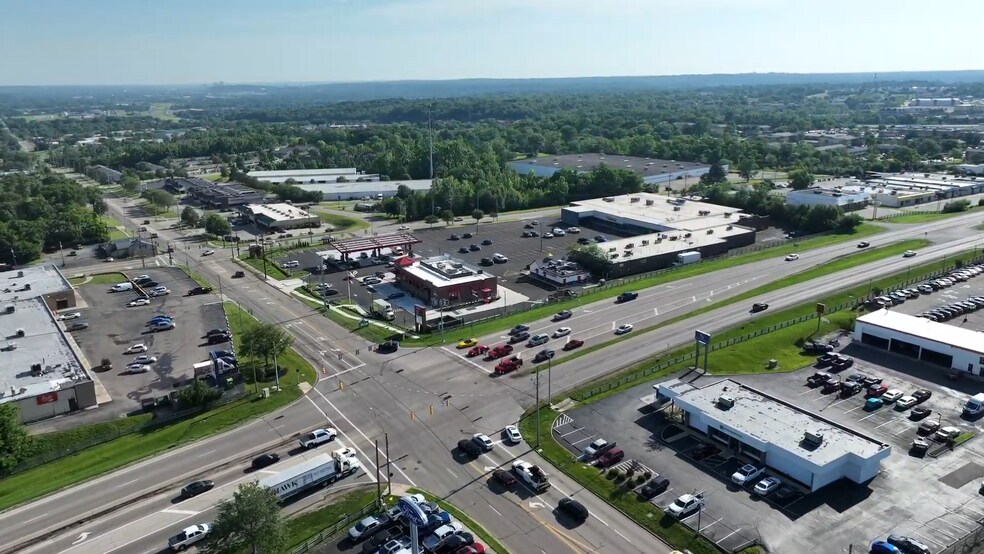 More Photos Of 810-852 Watertower Ln, Dayton Unknown For Lease