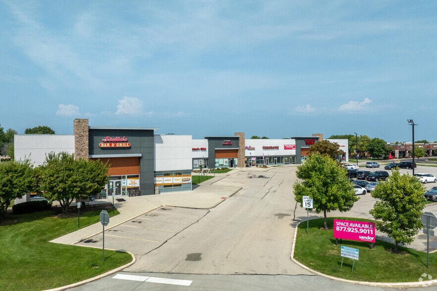 More Photos Of 402-440 N Weber Rd, Romeoville Freestanding For Sale