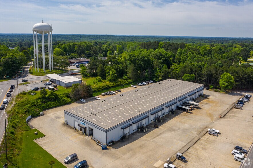 More Photos Of 963 N Burnt Hickory Rd, Douglasville Unknown For Lease