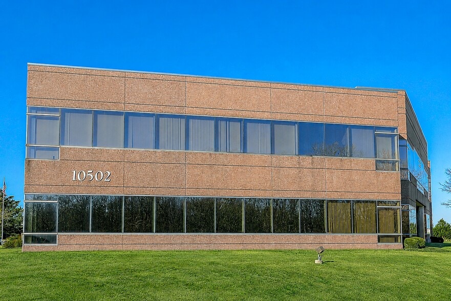 More Photos Of 10502 NW Ambassador Dr, Kansas City Office For Lease