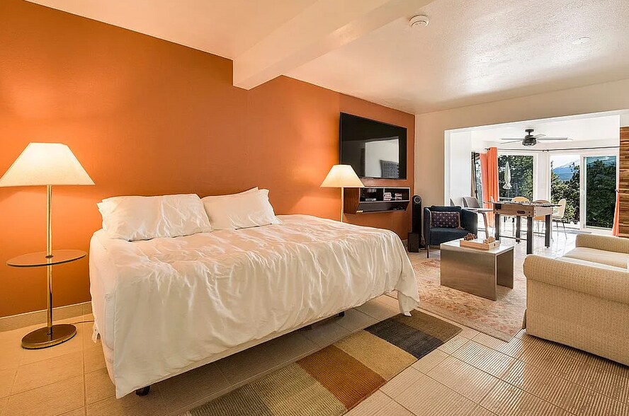 More Photos Of 236 Pinecrest Rd, Woodland Park Hospitality For Sale