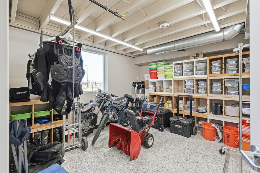 More Photos Of 18233 Lincoln Meadows Pky, Parker Self Storage For Sale