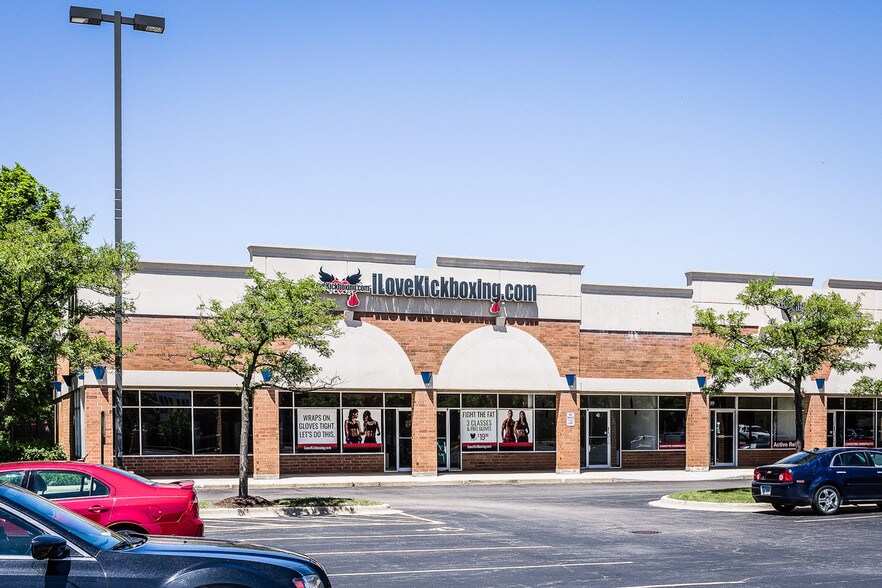 More Photos Of 1-45 Huntington Ln, Wheeling Unknown For Lease