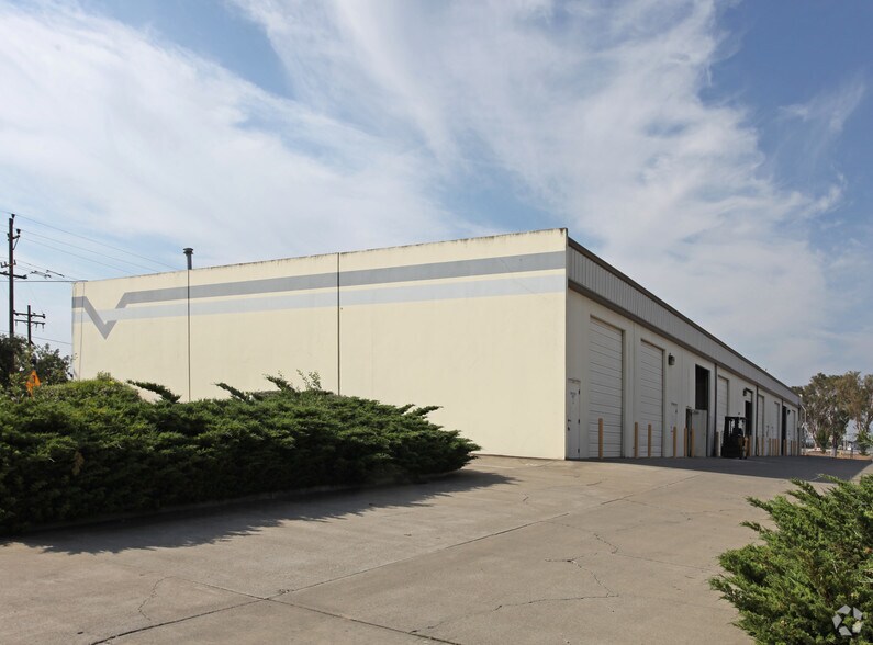 More Photos Of 4009-4089 Cherokee Rd, Stockton Light Distribution For Lease