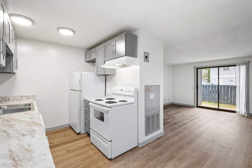 More Photos Of 441 Smithers Ave S, Renton Apartments For Sale