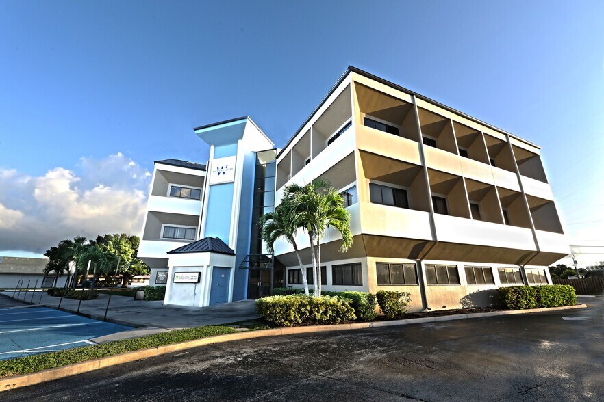 More Photos Of 10570 S US Highway 1, Port Saint Lucie Office For Lease