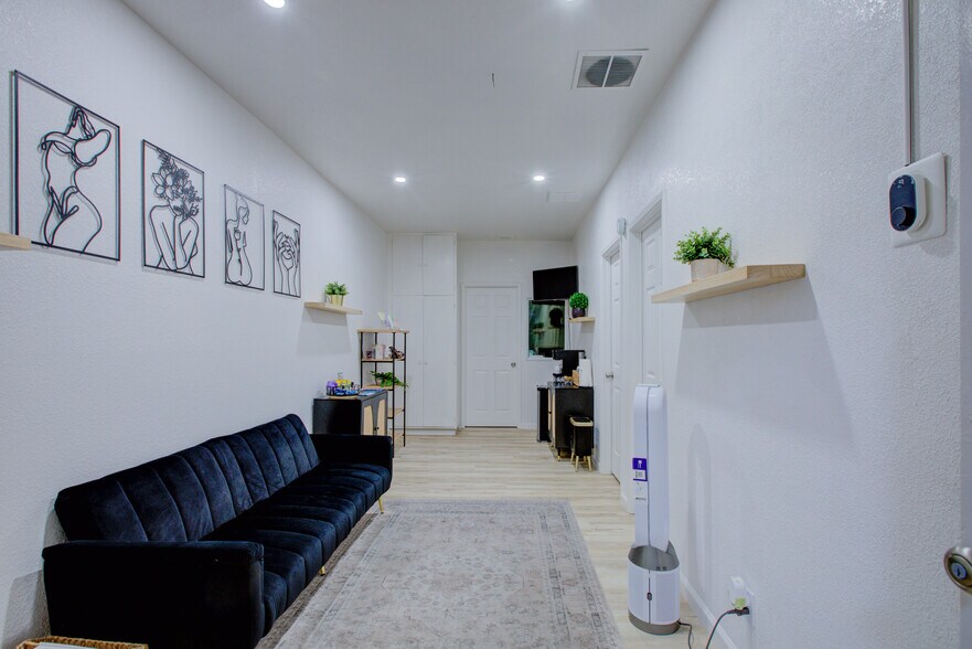 More Photos Of 1029-1045 N El Dorado St, Stockton Office For Sale