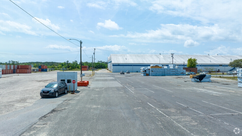 More Photos Of 202 Raleigh St, Wilmington Manufacturing For Lease