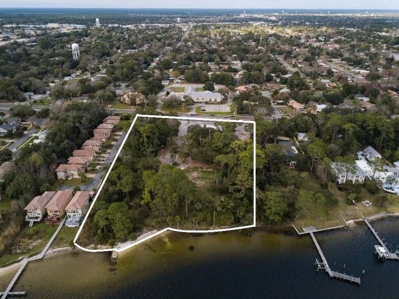 More Photos Of 757 E Miracle Strip Pky, Mary Esther General Retail For Sale