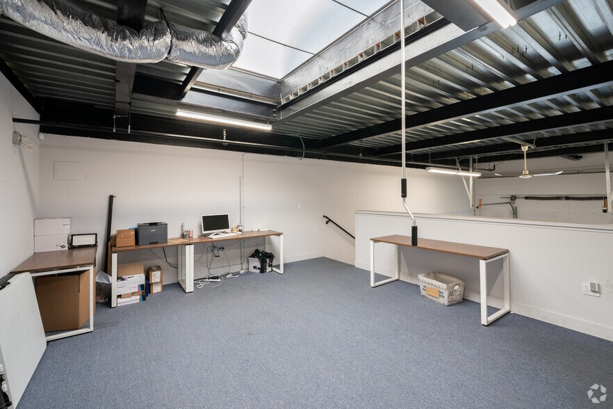 More Photos Of 1940 Union St, Oakland Warehouse For Lease