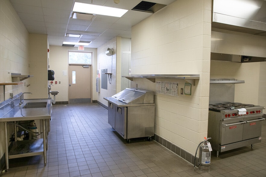 More Photos Of 12947 Highway Z, Warsaw Schools For Sale