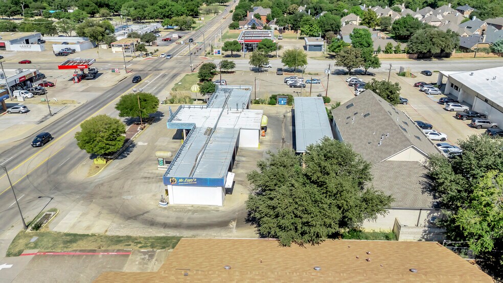 More Photos Of 504 N Euless Main St, Euless Carwash For Sale