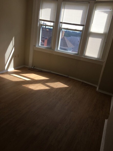 More Photos Of 1500 Fallowfield Ave, Beechview Apartments For Sale