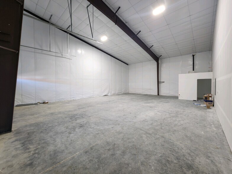 More Photos Of 13608 W Highway 53, Rathdrum Flex For Lease