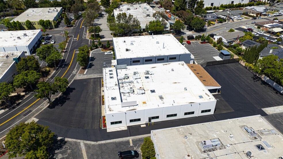 More Photos Of 1180 O'Brien Dr, Menlo Park Research And Development For Lease