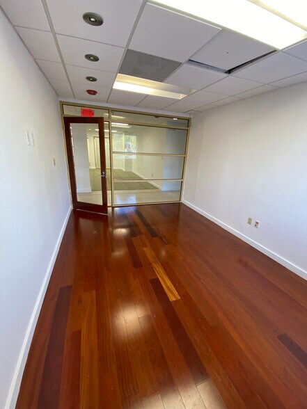 More Photos Of 425 N Federal Hwy, Hallandale Beach Medical For Lease