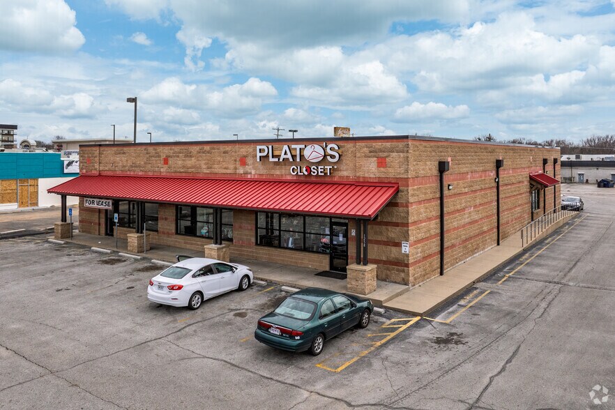 Primary Photo Of 1258 E Battlefield St, Springfield General Retail For Lease