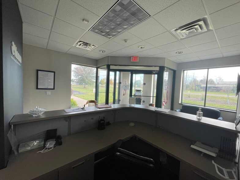 More Photos Of 5568 Davison Rd, Lockport Manufacturing For Sale