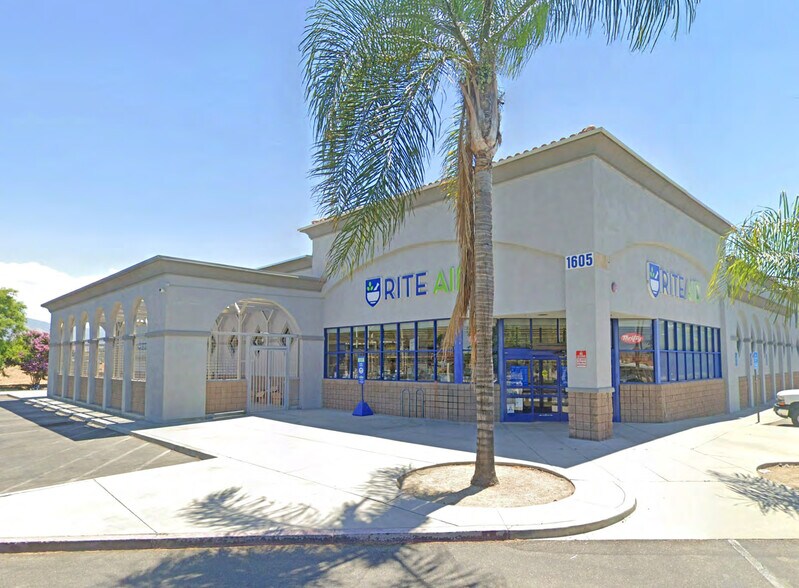 More Photos Of 1605 S San Jacinto Ave, San Jacinto Drugstore For Lease