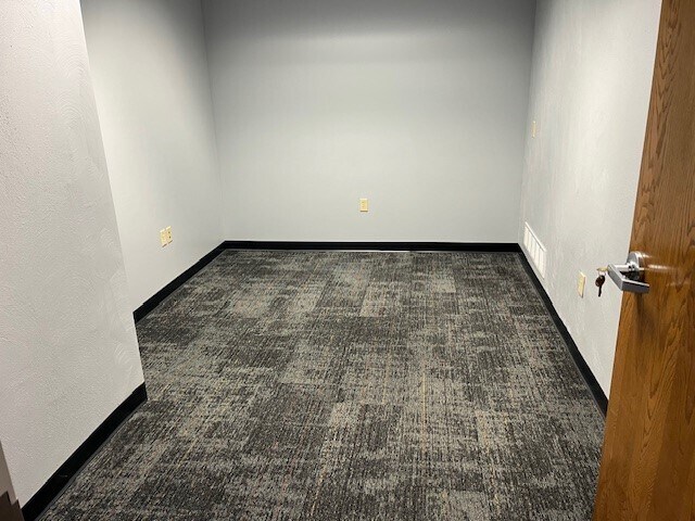 More Photos Of 110 Arrowhead Dr, Slippery Rock Office For Lease