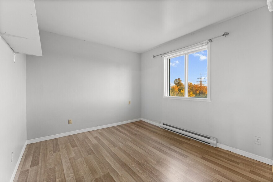 More Photos Of 2012-2014 Rue Fournier, St-Jérôme Apartments For Sale