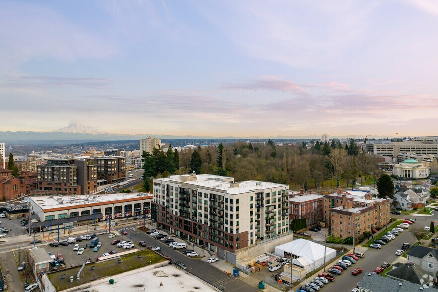 More Photos Of 102 N G St, Tacoma Apartments For Lease