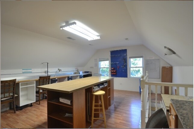 More Photos Of 231 N Milwaukee Ave, Wheeling Freestanding For Sale