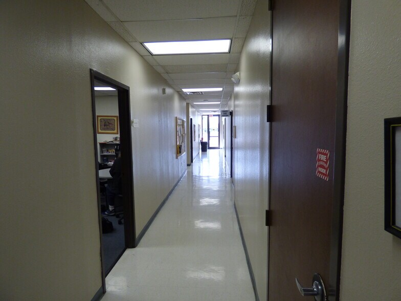 More Photos Of 2505 W Beryl Ave, Phoenix Medical For Sale