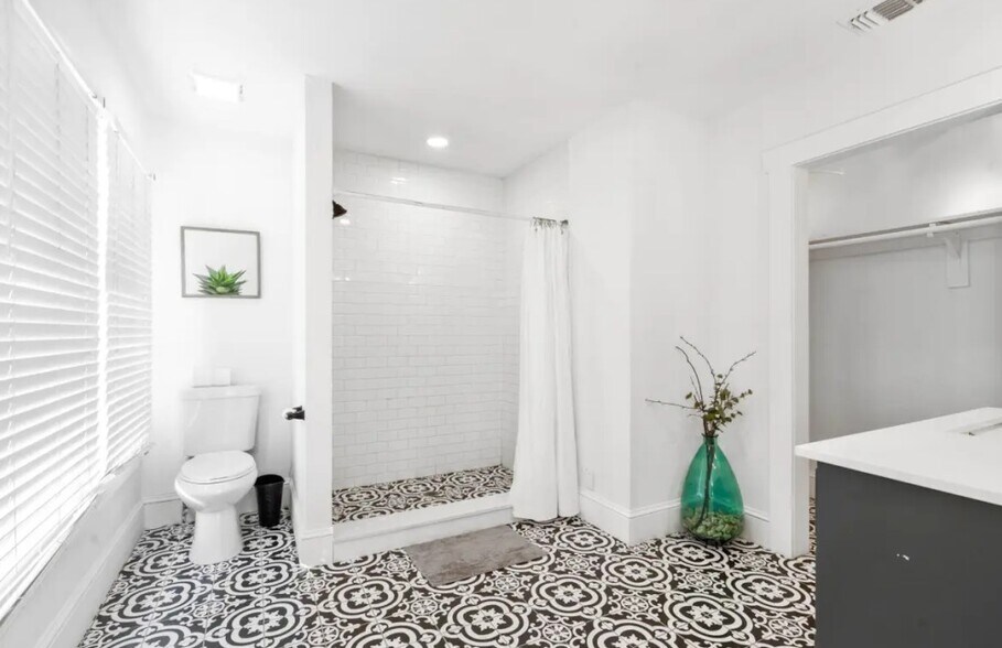 More Photos Of , Fort Worth Specialty For Sale