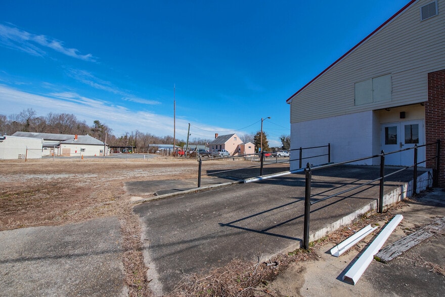 More Photos Of 493 Main St, Warsaw Medical For Sale