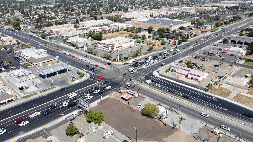 More Photos Of 2720 Calloway Dr, Bakersfield Storefront Retail Office For Lease