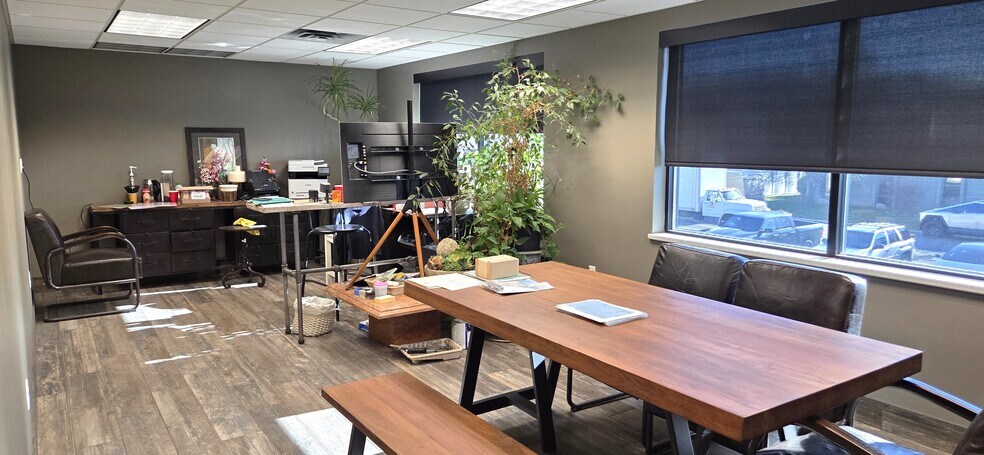 More Photos Of 2261 S 1560 W, Woods Cross Manufacturing For Sale