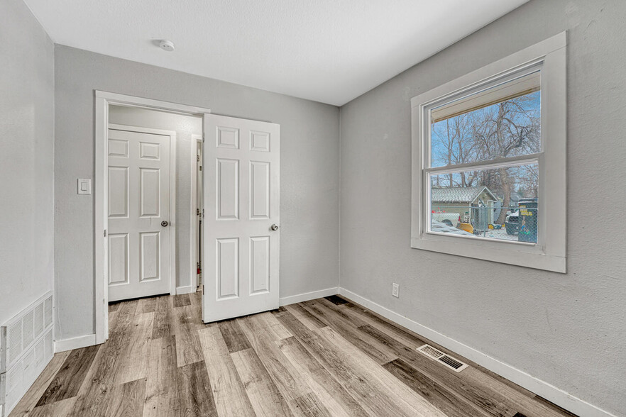 More Photos Of 1512-1518 S Corona Ave, Colorado Springs Apartments For Sale