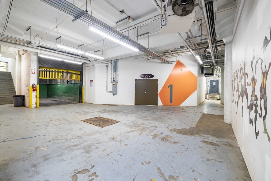 More Photos Of 1111 Bellevue St, Detroit Research And Development For Lease