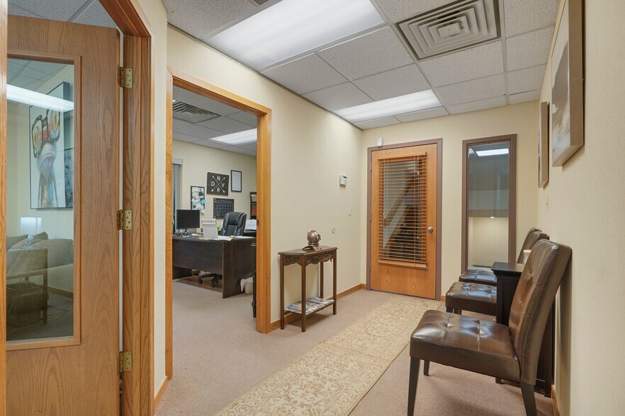 More Photos Of 5400 Ward Rd, Arvada Medical For Lease