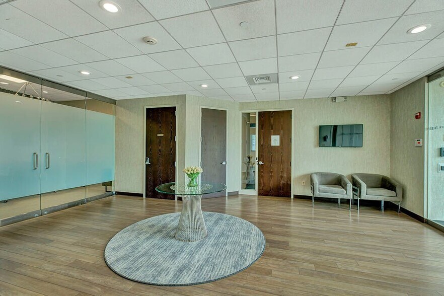 More Photos Of 111 Express St, Plainview Office For Sale