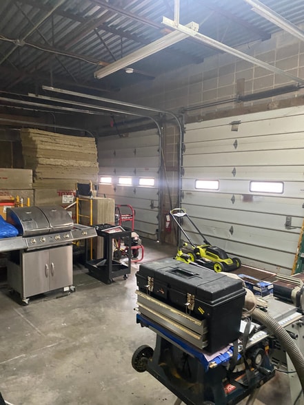 More Photos Of 1933 N 10th St, Kansas City Manufacturing For Sale
