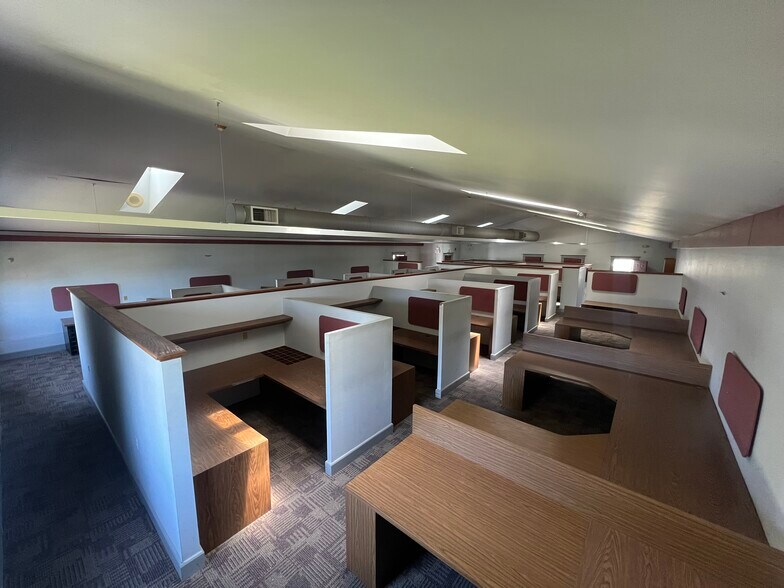 More Photos Of 7518-7526 Harford Rd, Baltimore Office For Lease