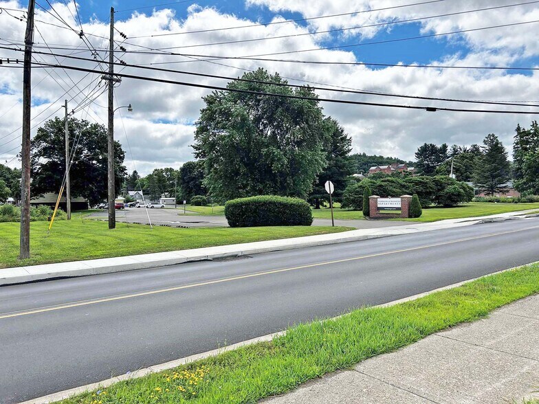 More Photos Of 150 N Main St, Mansfield Apartments For Sale